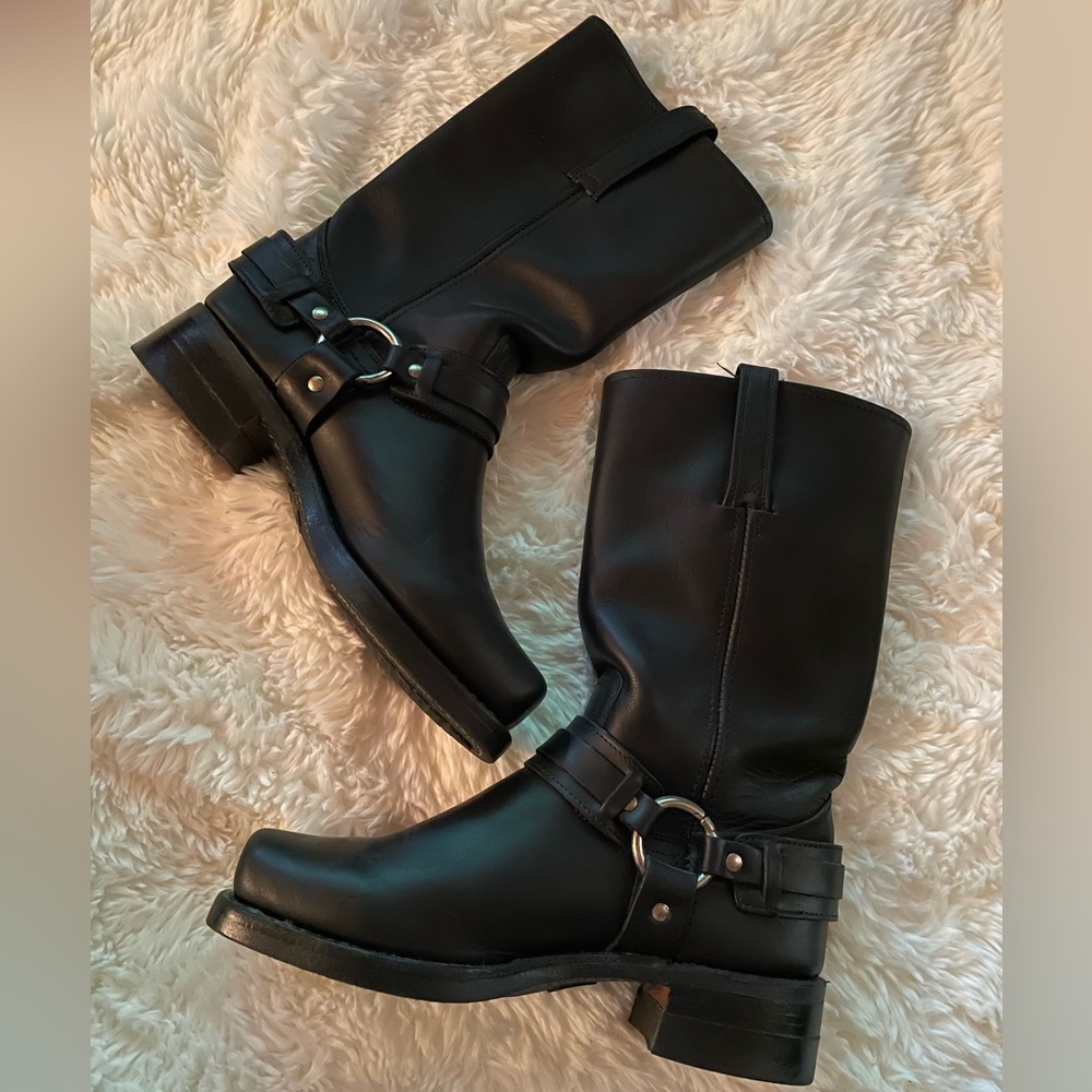 Frye Boots, style 351253. Worn 1x. Excellent condition. Authentic.